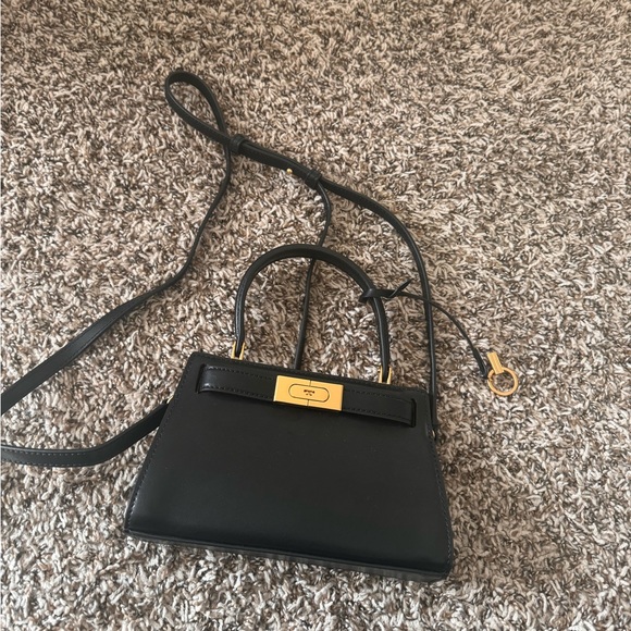 SOLD** Tory Burch mini Lee Radziwill in Black - Picture 3 of 13